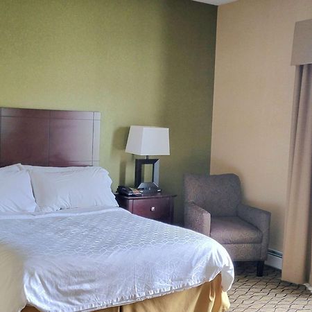 Wingate By Wyndham Kittanning Hotel Exterior foto