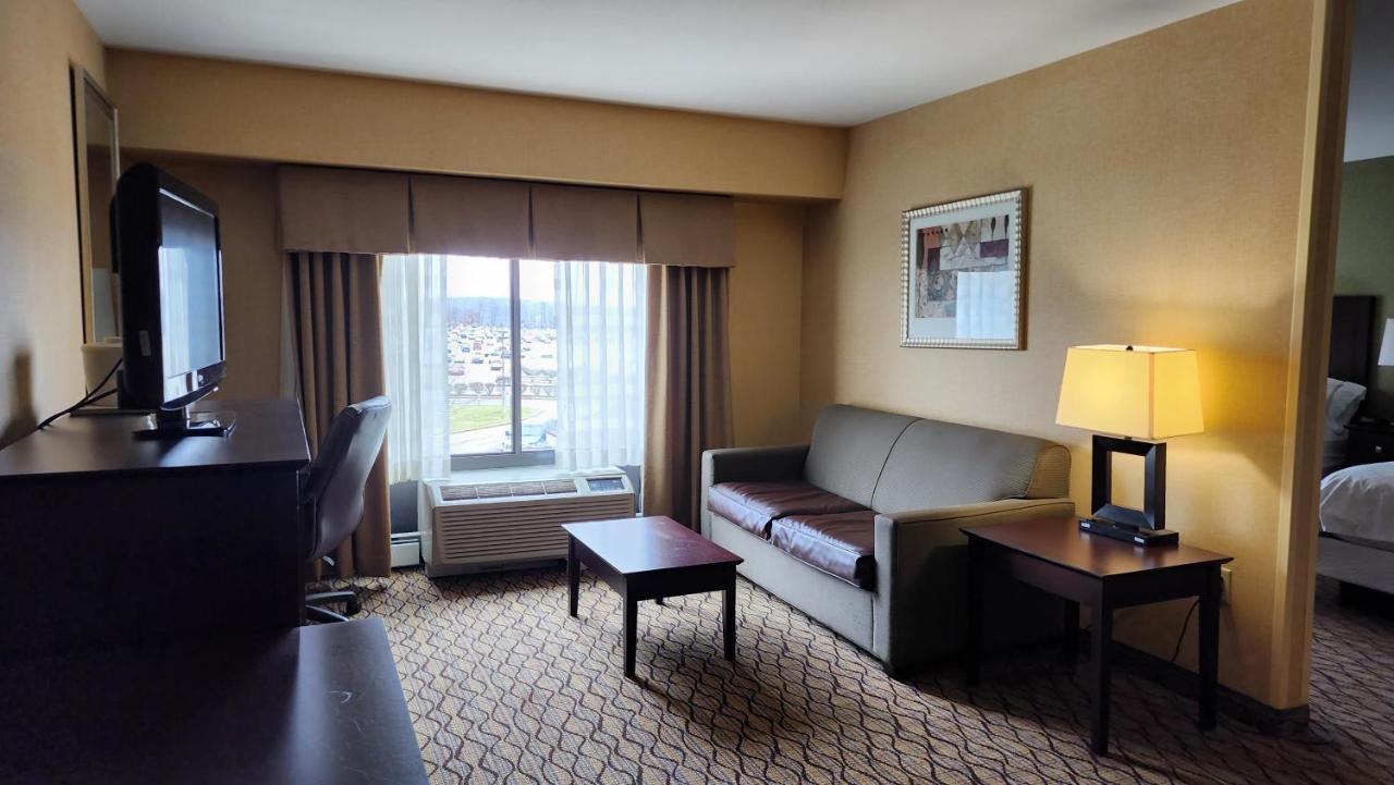 Wingate By Wyndham Kittanning Hotel Exterior foto