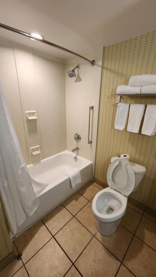 Wingate By Wyndham Kittanning Hotel Exterior foto