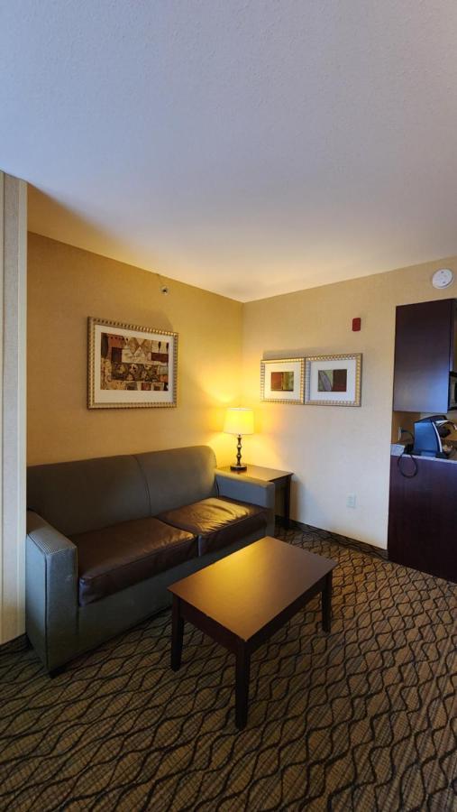 Wingate By Wyndham Kittanning Hotel Exterior foto