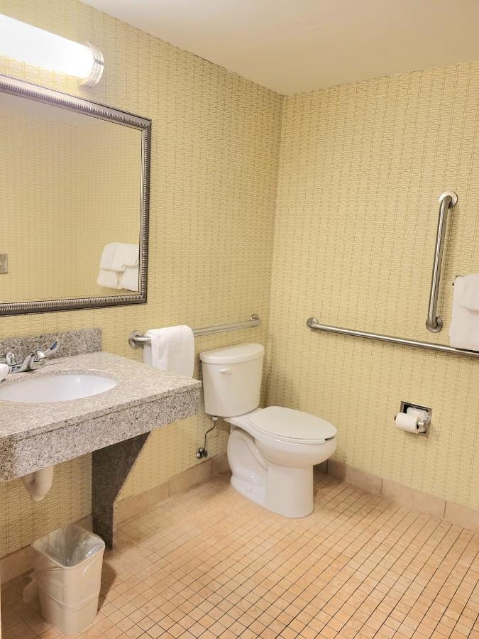 Wingate By Wyndham Kittanning Hotel Exterior foto